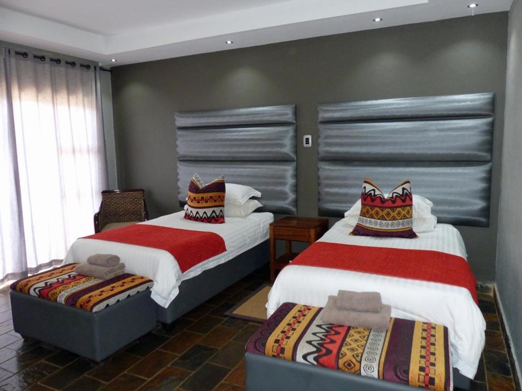 Opuwo Country Lodge Exterior photo