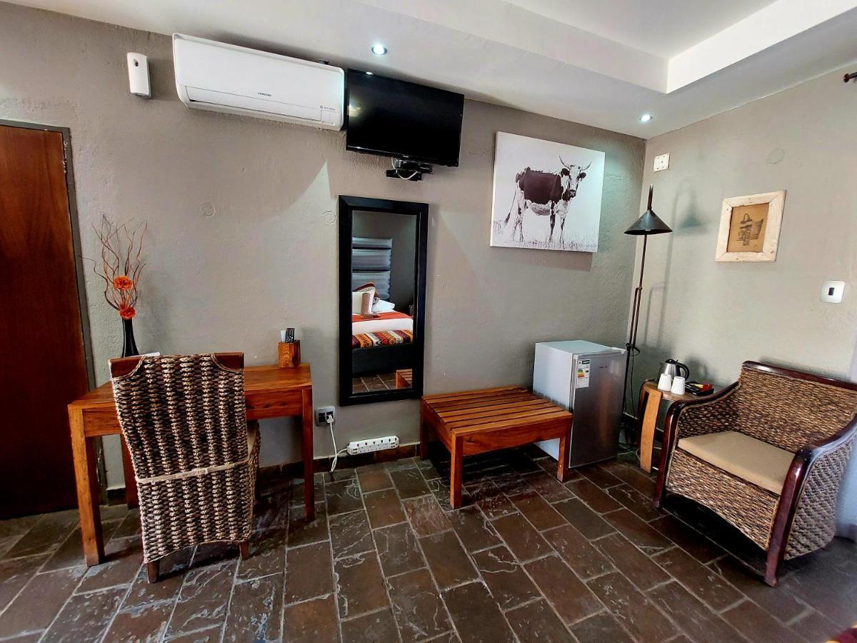 Opuwo Country Lodge Exterior photo