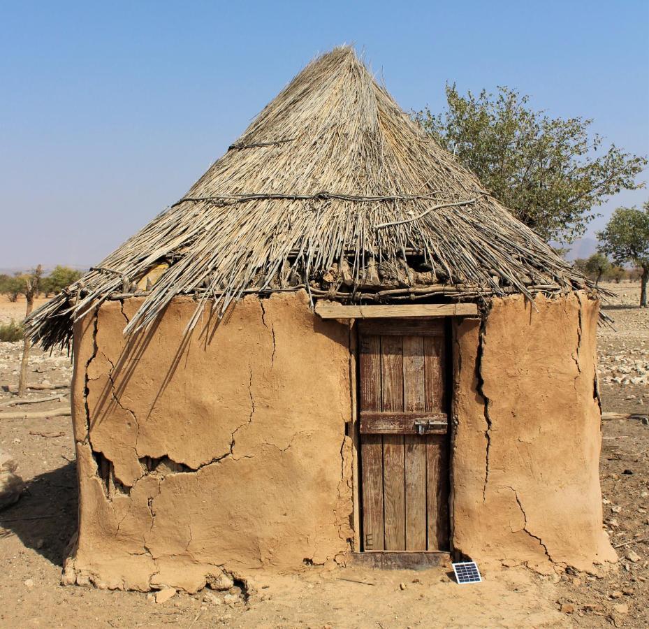 Opuwo Country Lodge Exterior photo